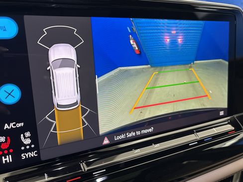 New 2026 Volkswagen Atlas Cross Sport SE image 19