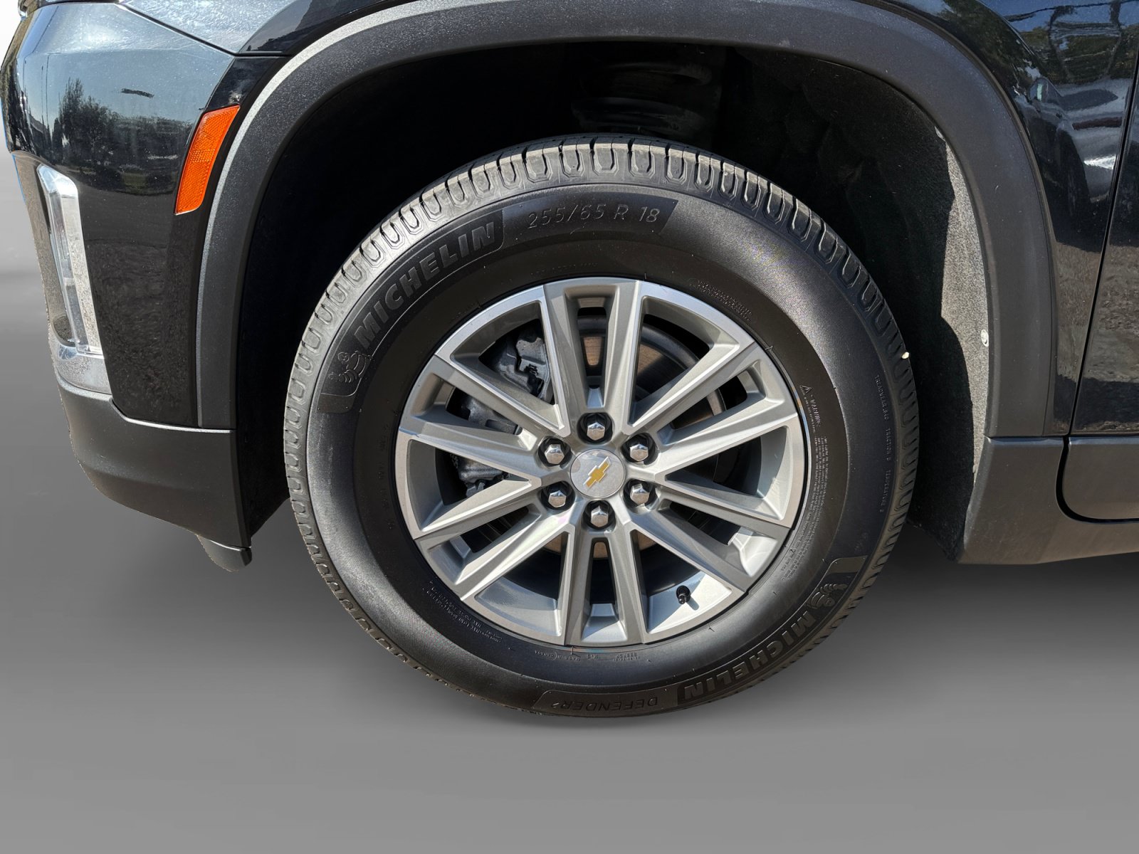 Used 2023 Chevrolet Traverse LT FWD image 9