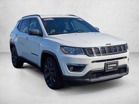 Used 2021 Jeep Compass Latitude image 3