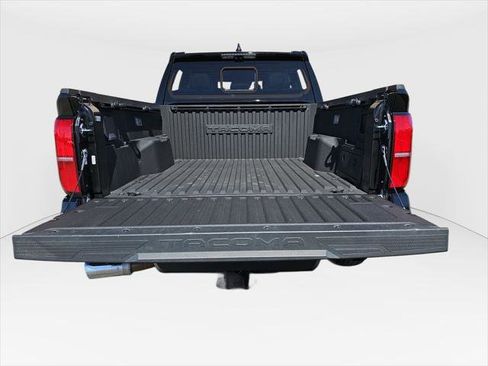 Certified 2025 Toyota Tacoma Limited AWD/4WD image 22