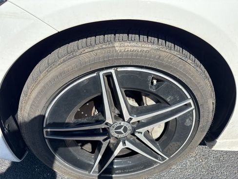 Used 2023 Mercedes-Benz C 300 4MATIC Sedan image 5