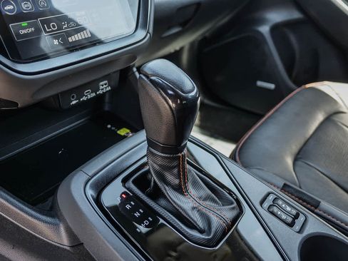 Certified 2025 Subaru Crosstrek 2.5i Limited w/ Crosstrek Mirror Package AWD/4WD image 16