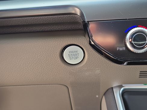 New 2026 Kia Carnival FWD image 27