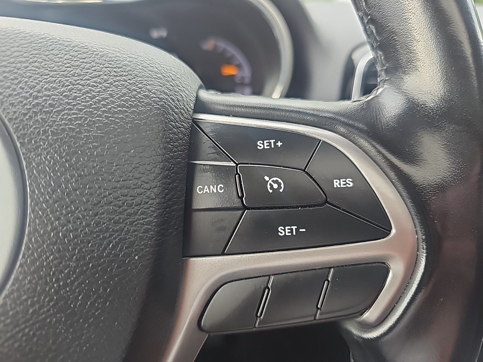 Used 2021 Jeep Grand Cherokee Limited AWD/4WD image 20