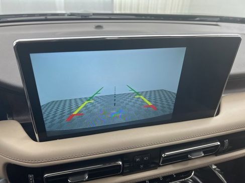 Certified 2022 Lincoln Nautilus Reserve image 18