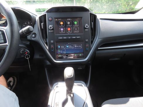 Used 2025 Subaru Impreza 2.0i AWD/4WD image 25