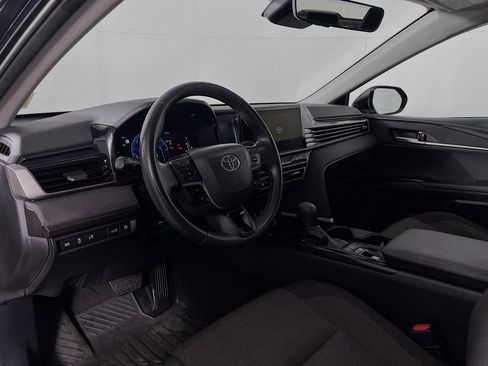 Used 2025 Toyota Camry LE w/ Convenience Package FWD image 9