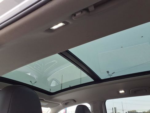 New 2026 Volkswagen Atlas SEL image 5