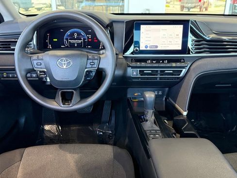 Certified 2025 Toyota Camry LE image 34