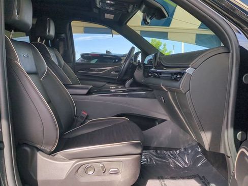 Used 2024 Cadillac Escalade Sport RWD image 38