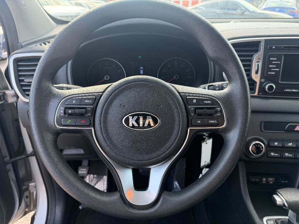 Used 2019 Kia Sportage LX FWD image 19