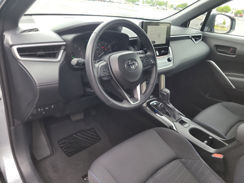 Used 2025 Toyota Corolla Cross AWD Hybrid image 19