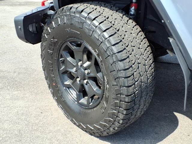 Used 2020 Jeep Gladiator Rubicon AWD/4WD image 9