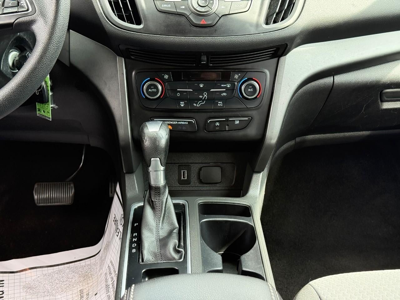 Used 2017 Ford Escape SE FWD image 15