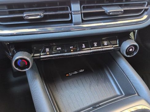 New 2026 Chevrolet Equinox EV RS image 27