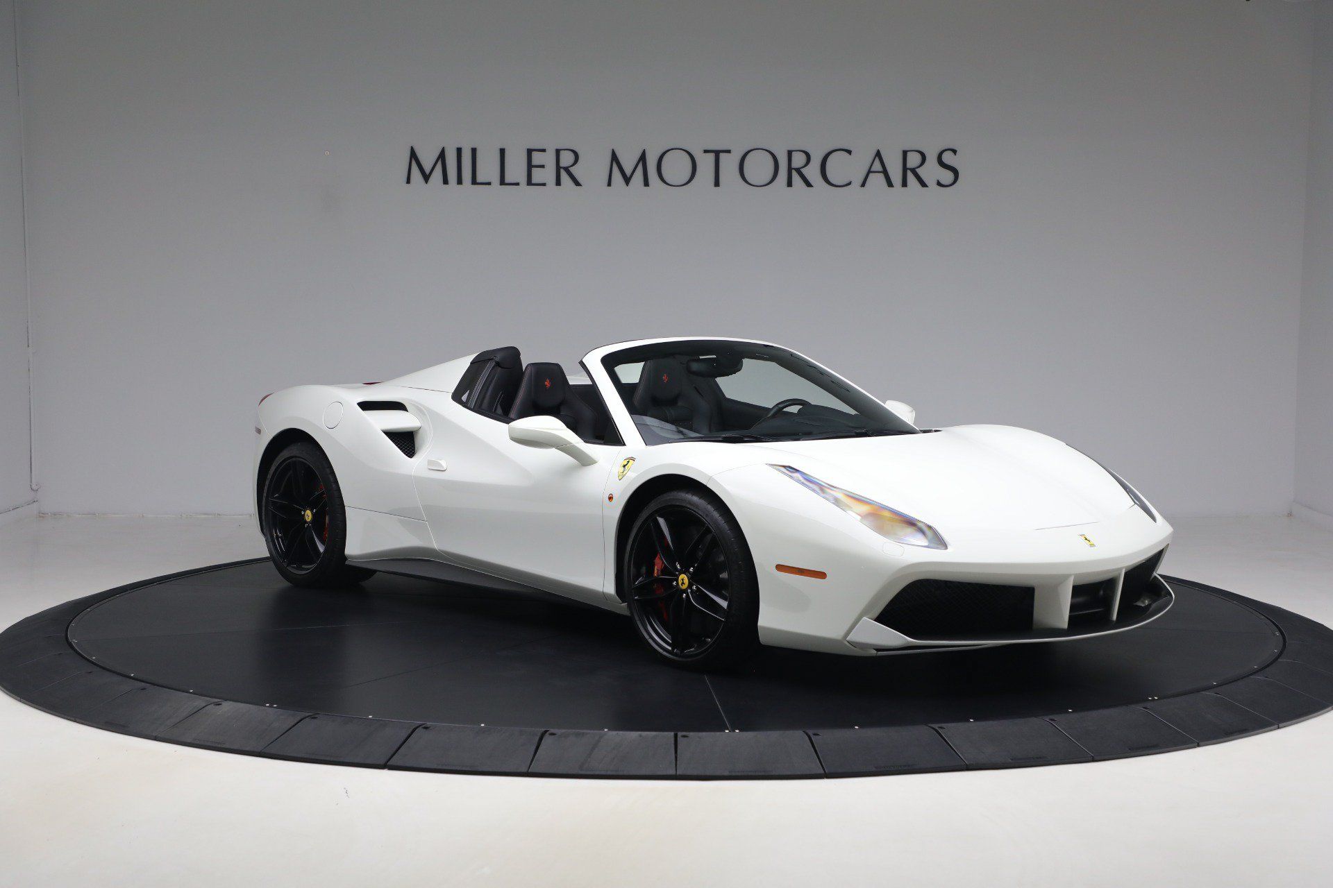 Certified 2016 Ferrari 488 Spider RWD image 11