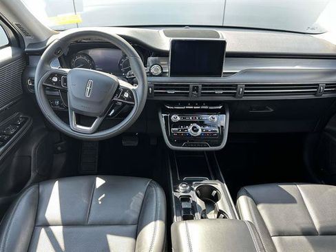 Used 2022 Lincoln Corsair AWD w/ Equipment Group 101A image 12