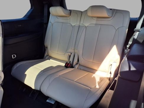 New 2025 Jeep Grand Cherokee L Limited image 25