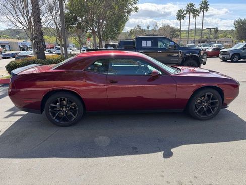 Used 2022 Dodge Challenger SXT w/ Blacktop Package image 8