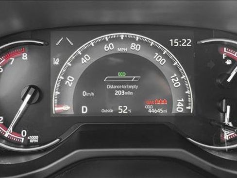 Used 2024 Toyota RAV4 LE AWD/4WD image 12