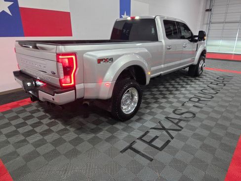 Used 2017 Ford F450 Platinum image 24