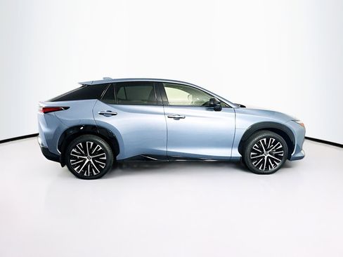 Used 2023 Lexus RZ 450e Premium w/ Technology Package image 10