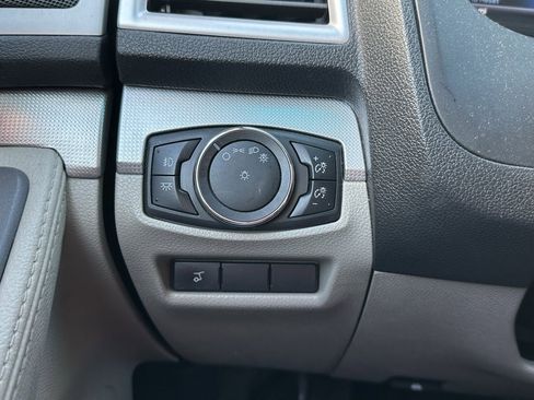 Used 2015 Ford Explorer XLT w/ Equipment Group 202A image 28