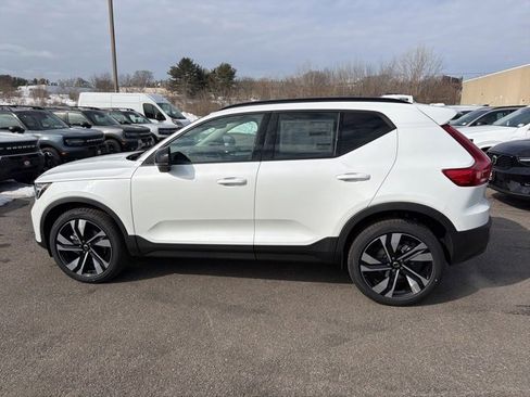 New 2026 Volvo XC40 B5 Plus w/ Protection Package Premier image 5