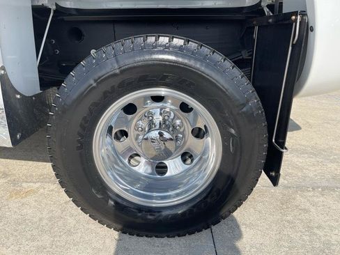 Used 2002 Chevrolet Silverado 3500 LT RWD image 16