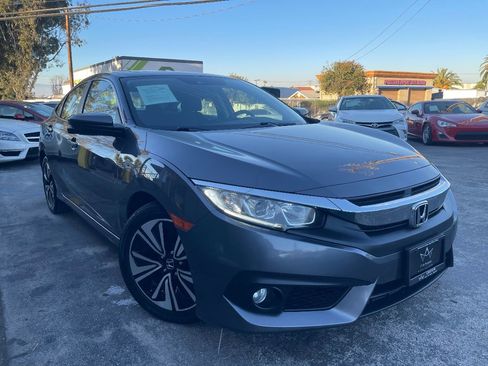 Used 2017 Honda Civic EX-T image 3
