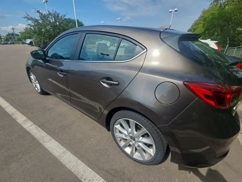 Used 2017 MAZDA MAZDA3 Grand Touring w/ Premium Equipment Package FWD image 6