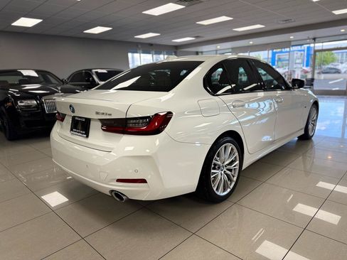 Used 2023 BMW 330e xDrive w/ Driving Assistance Package AWD/4WD image 6