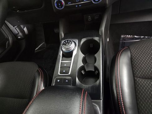 Used 2025 Ford Escape ST-Line image 29