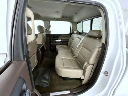 Used 2015 Chevrolet Silverado 1500 LTZ Z71 w/ LTZ Plus Package image 19