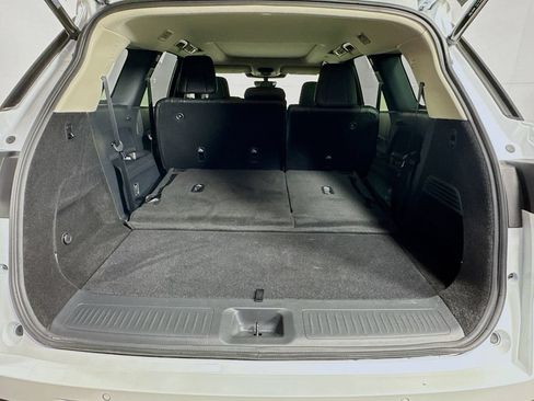 Certified 2026 INFINITI QX60 Luxe w/ Cargo Package FWD image 33
