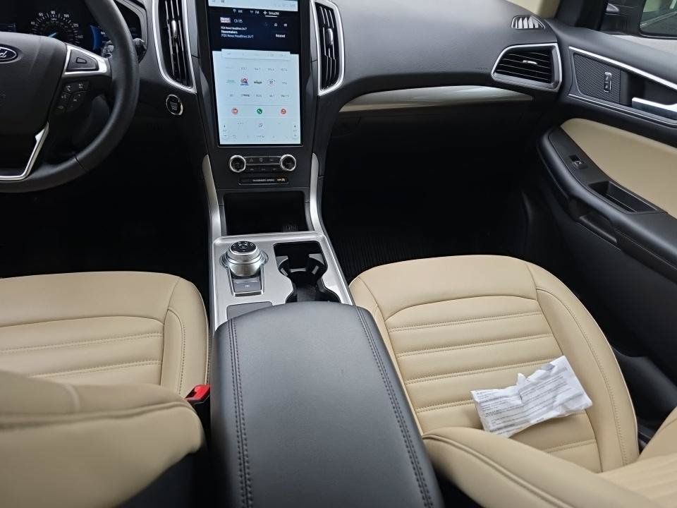 Used 2023 Ford Edge SEL w/ Convenience Package AWD/4WD image 8