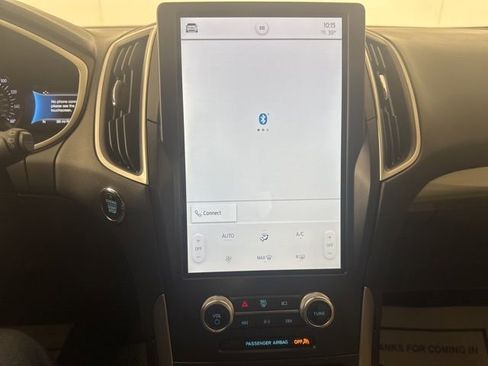 Certified 2021 Ford Edge SE image 15