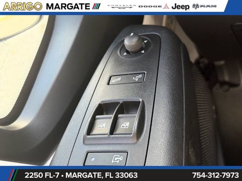 Used 2026 RAM ProMaster 2500 w/ Convenience Group FWD image 33