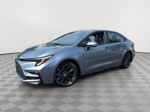 Used 2025 Toyota Corolla SE w/ SE Premium Package FWD image 1