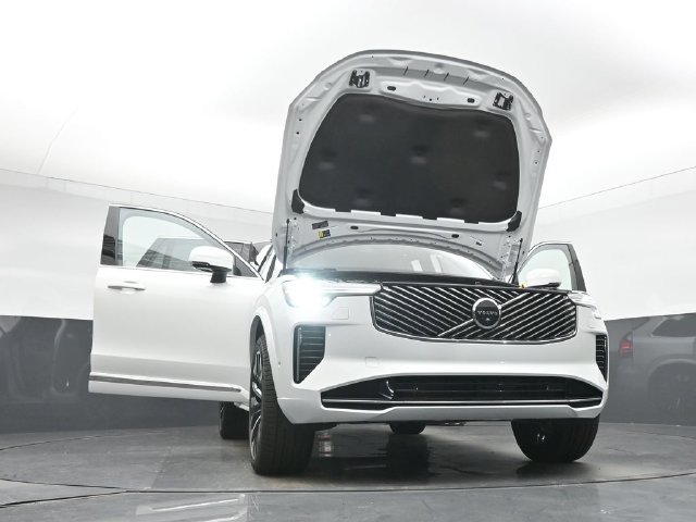 New 2027 Volvo XC90 B5 Plus AWD/4WD image 55