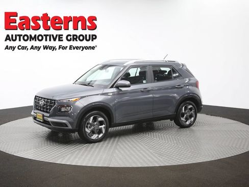 Used 2025 Hyundai Venue SEL FWD image 56