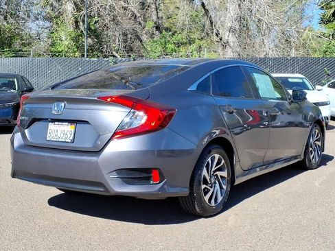 Used 2016 Honda Civic EX image 4