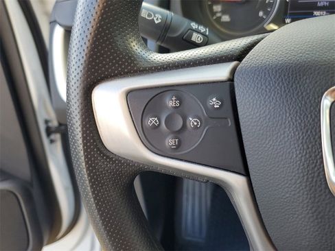 Used 2022 GMC Terrain SLE w/ LPO, Floor Liner Package image 24