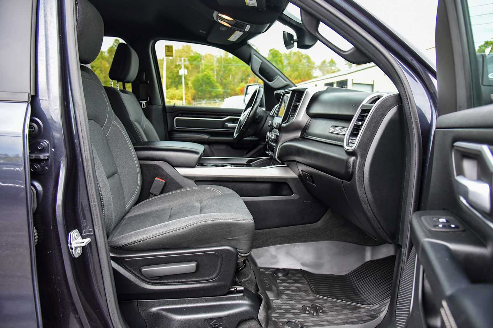 Certified 2019 RAM 1500 Big Horn AWD/4WD image 9