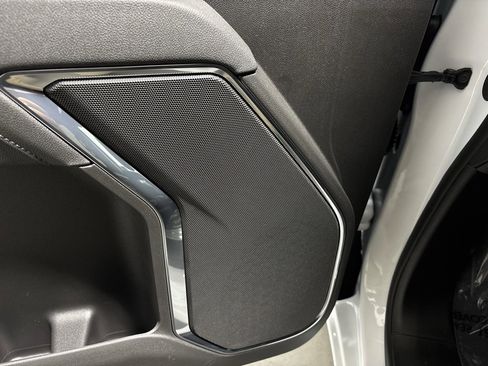 New 2026 GMC Sierra 1500 Elevation image 13