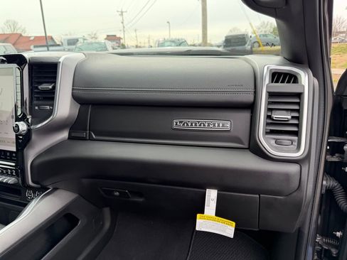 Used 2024 RAM 2500 Laramie w/ Night Edition image 34