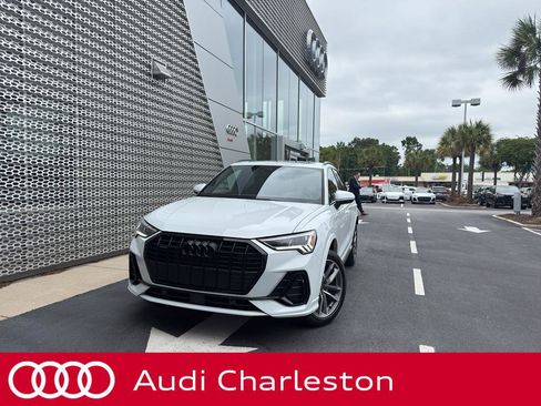 Certified 2025 Audi Q3 2.0T Premium w/ Black Optic Sport Package AWD/4WD image 1