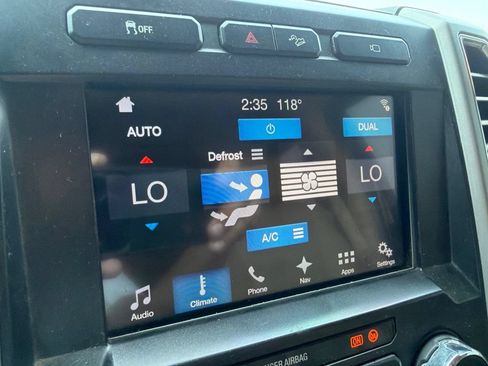 Used 2017 Ford F250 Lariat w/ Lariat Value Package AWD/4WD image 37