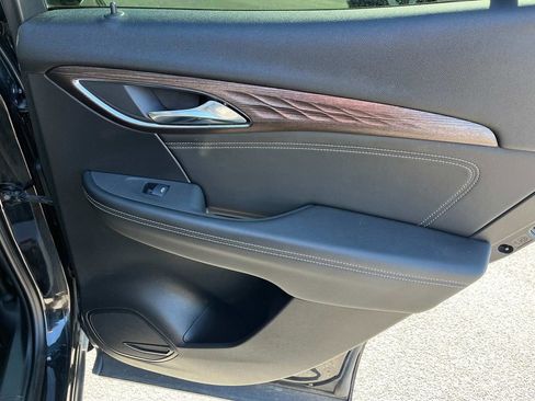 Used 2022 Buick Envision Avenir w/ Premium Seat Package image 20