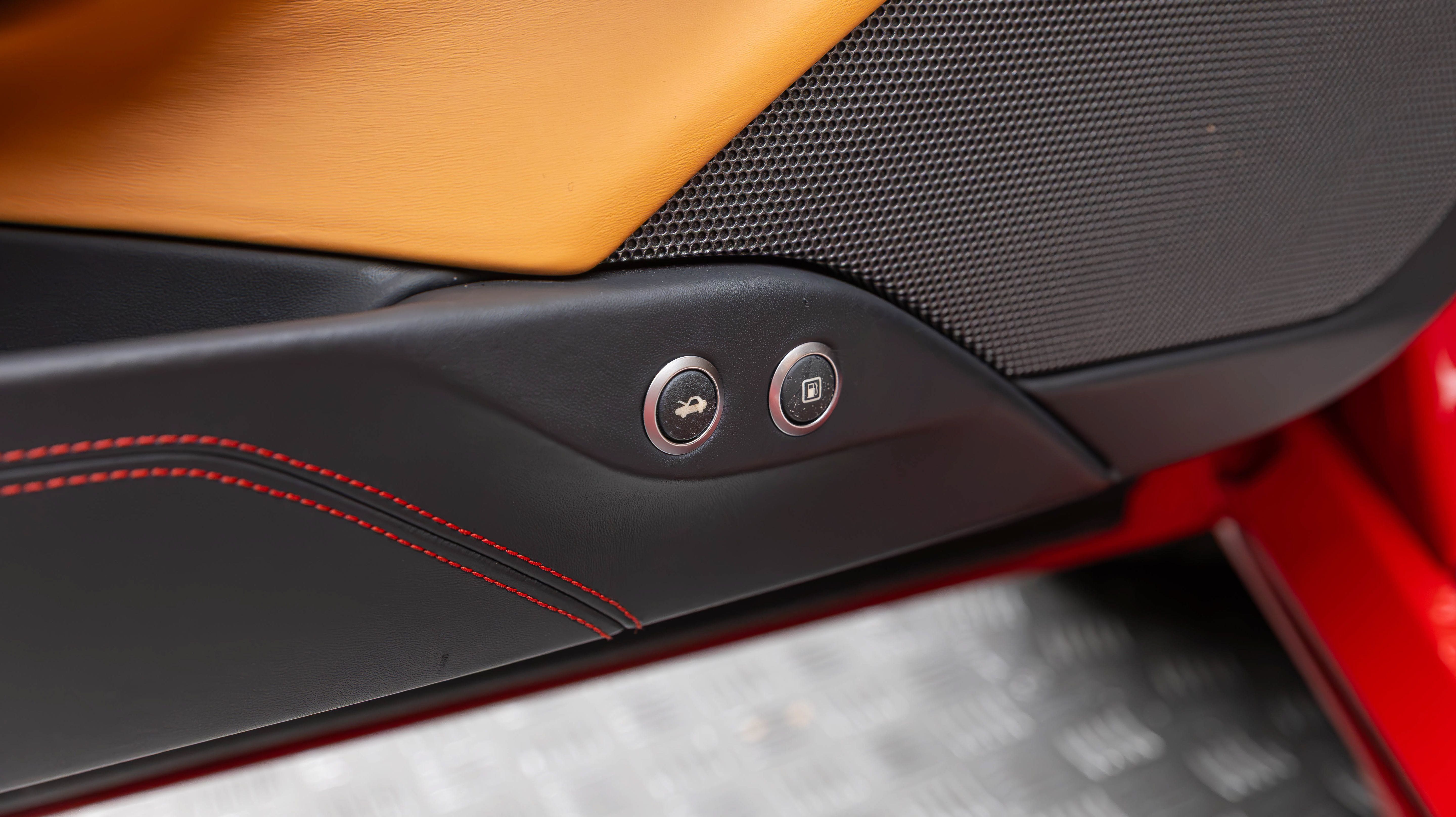 Certified 2019 Ferrari 488 Spider RWD image 14